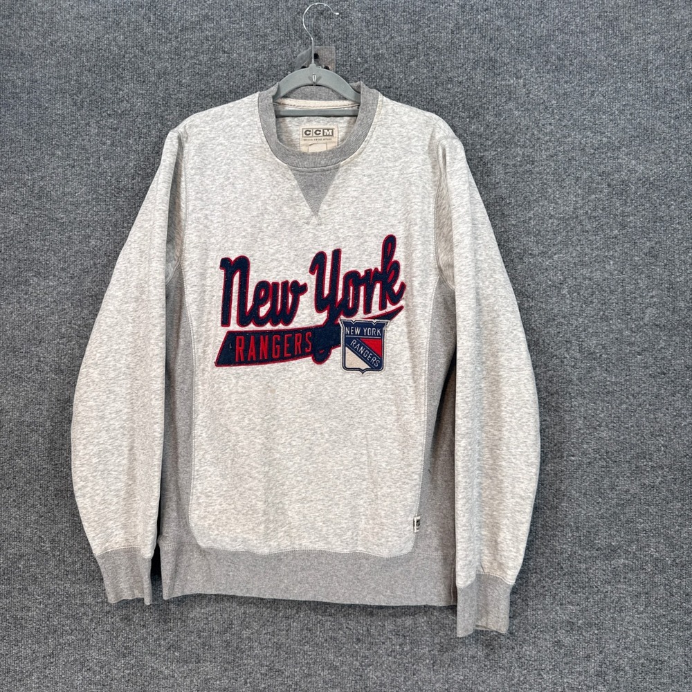 New York Rangers CCM Sweatshirt Men Small Gray NHL Hockey Pullover Vintage Style